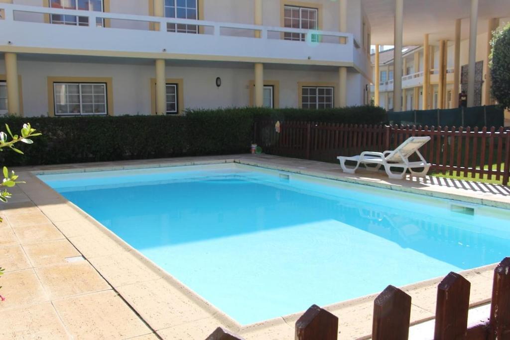 Baleal, By The Sea With Swimming Pool Apartment